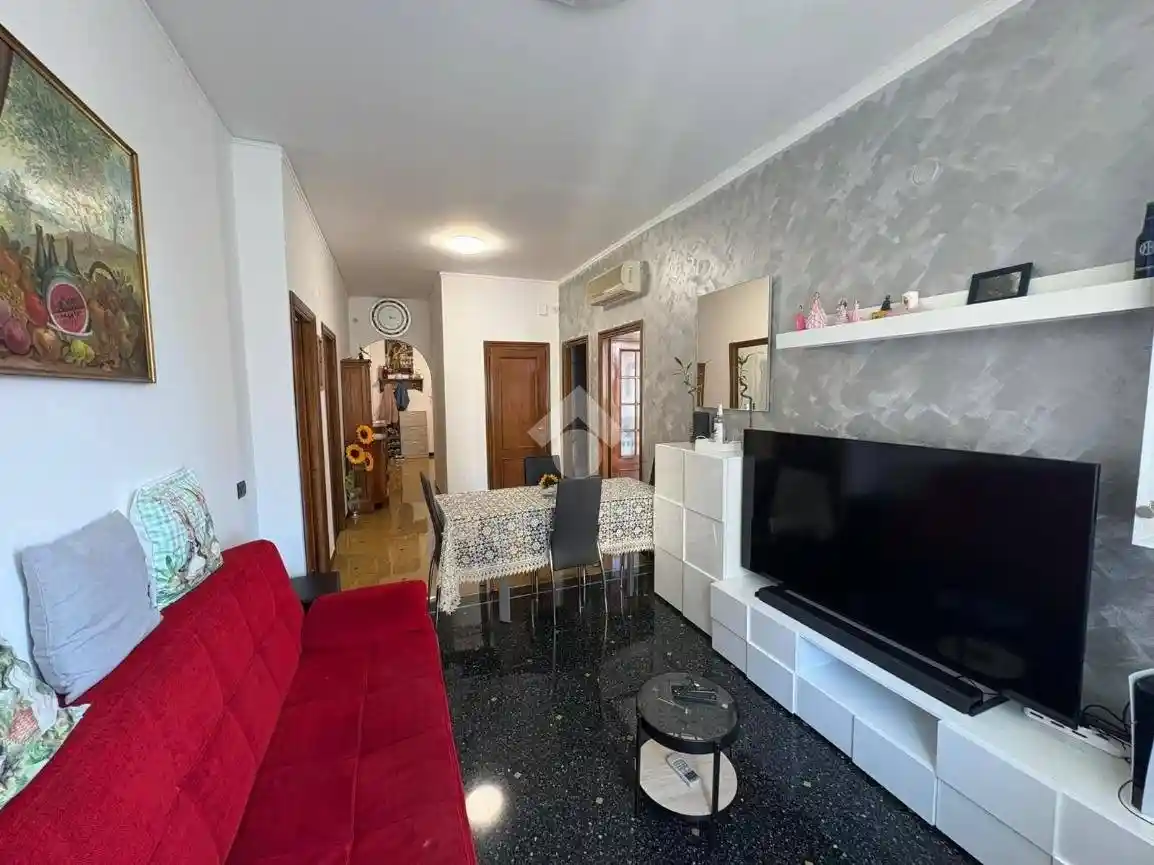 Appartamento in vendita a Genova