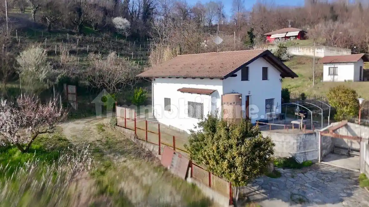 Casa indipendente in vendita a Bra