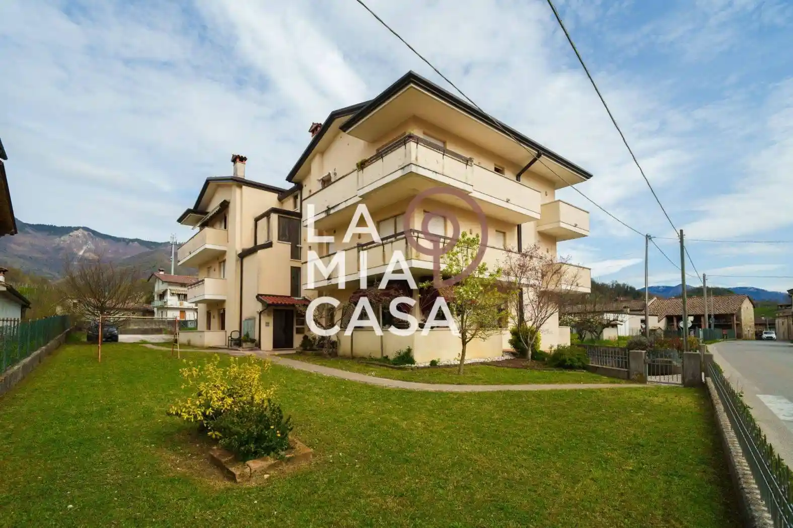 Appartamento in vendita a Miane