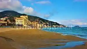 Casa indipendente in vendita a Alassio