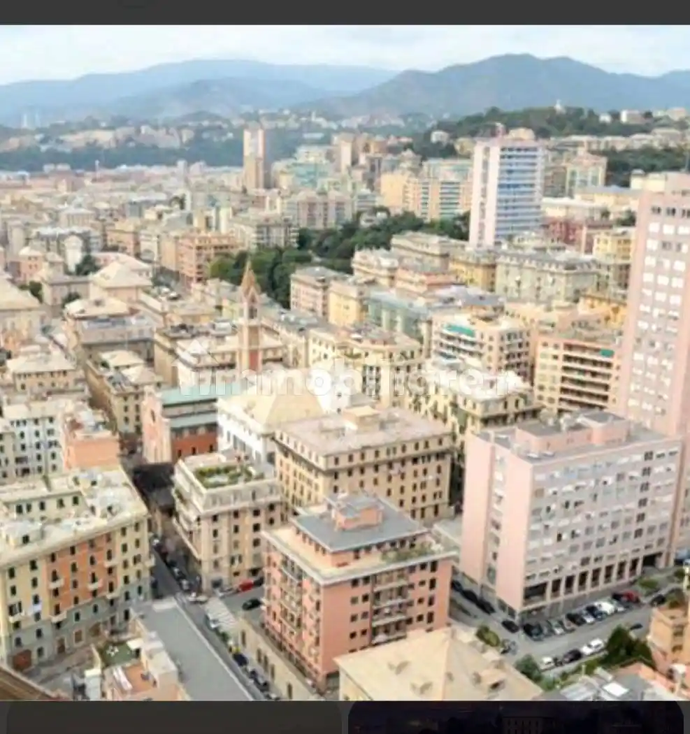 Palazzo - Edificio in vendita a Genova