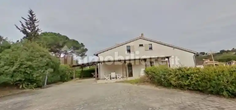 Appartamento in vendita a Marciana