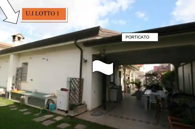 Villa in vendita a Viareggio