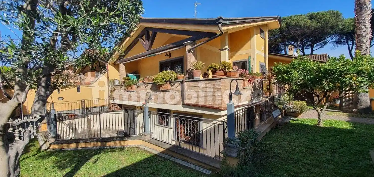 Villa in vendita a Roma
