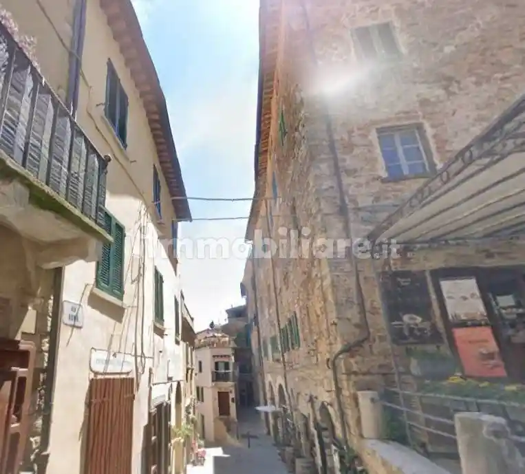 Appartamento in vendita a Campiglia Marittima