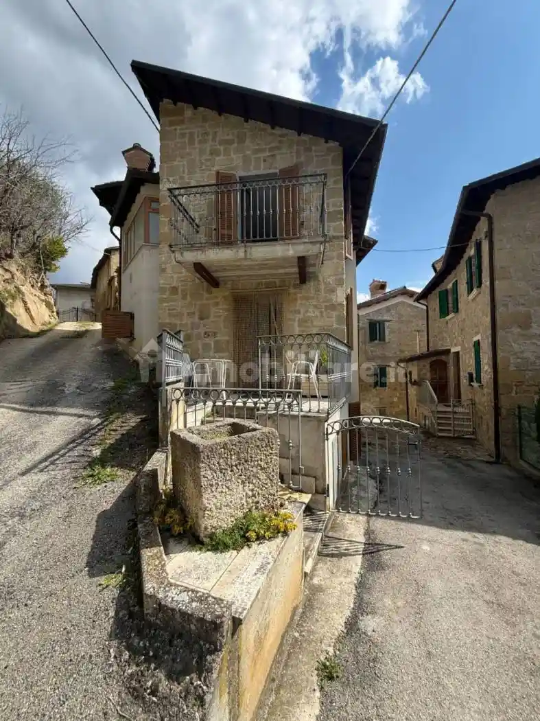 Casa indipendente in vendita a Ascoli Piceno