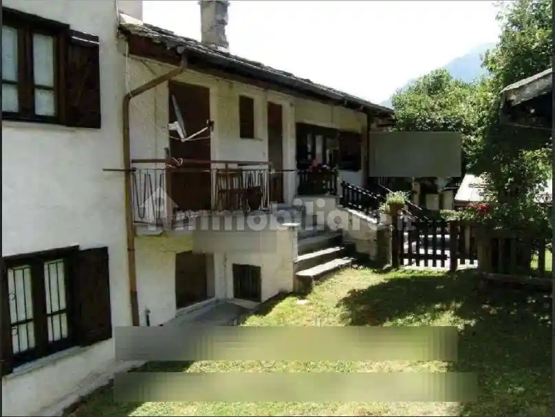 Appartamento in vendita a Acceglio