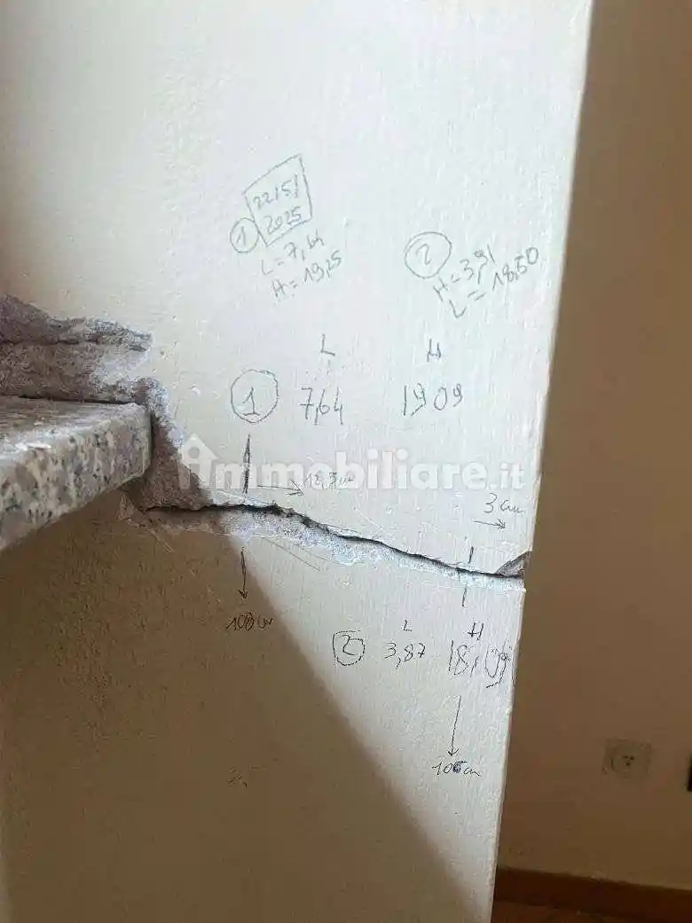 Appartamento in vendita a Lodrino
