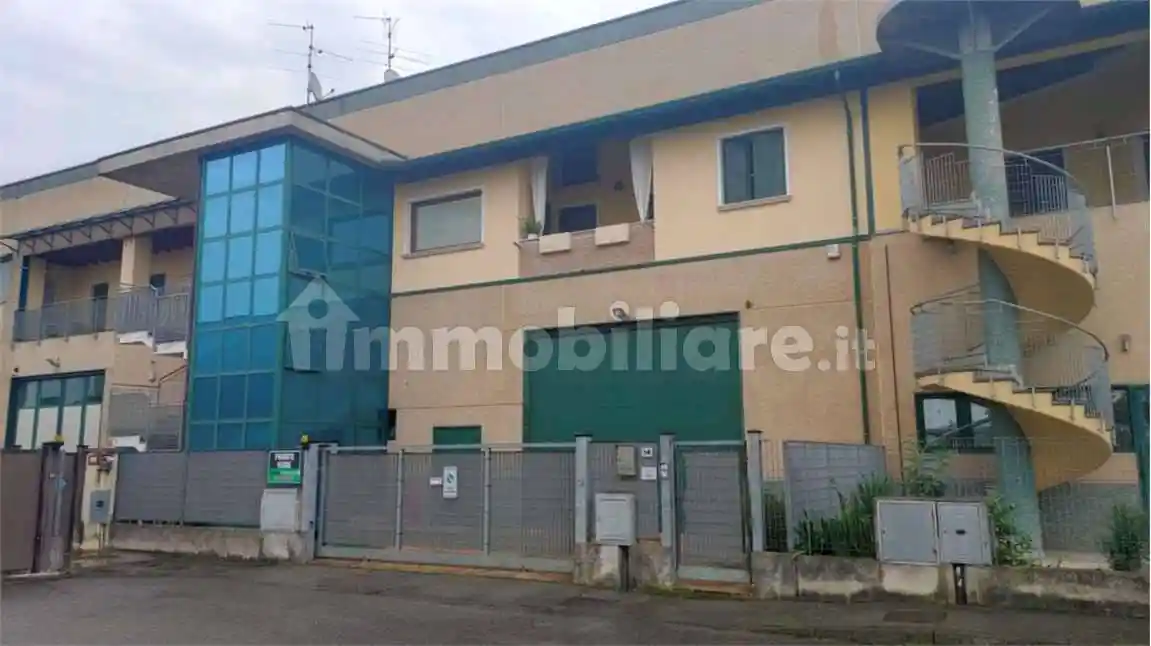 Appartamento in vendita a Urago d'Oglio