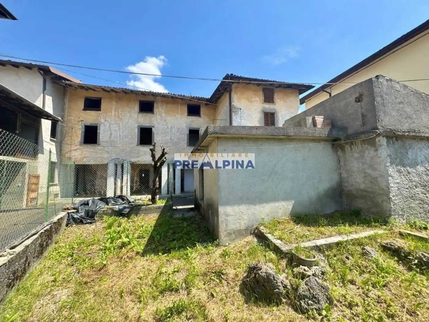 Casa indipendente in vendita a Gandino