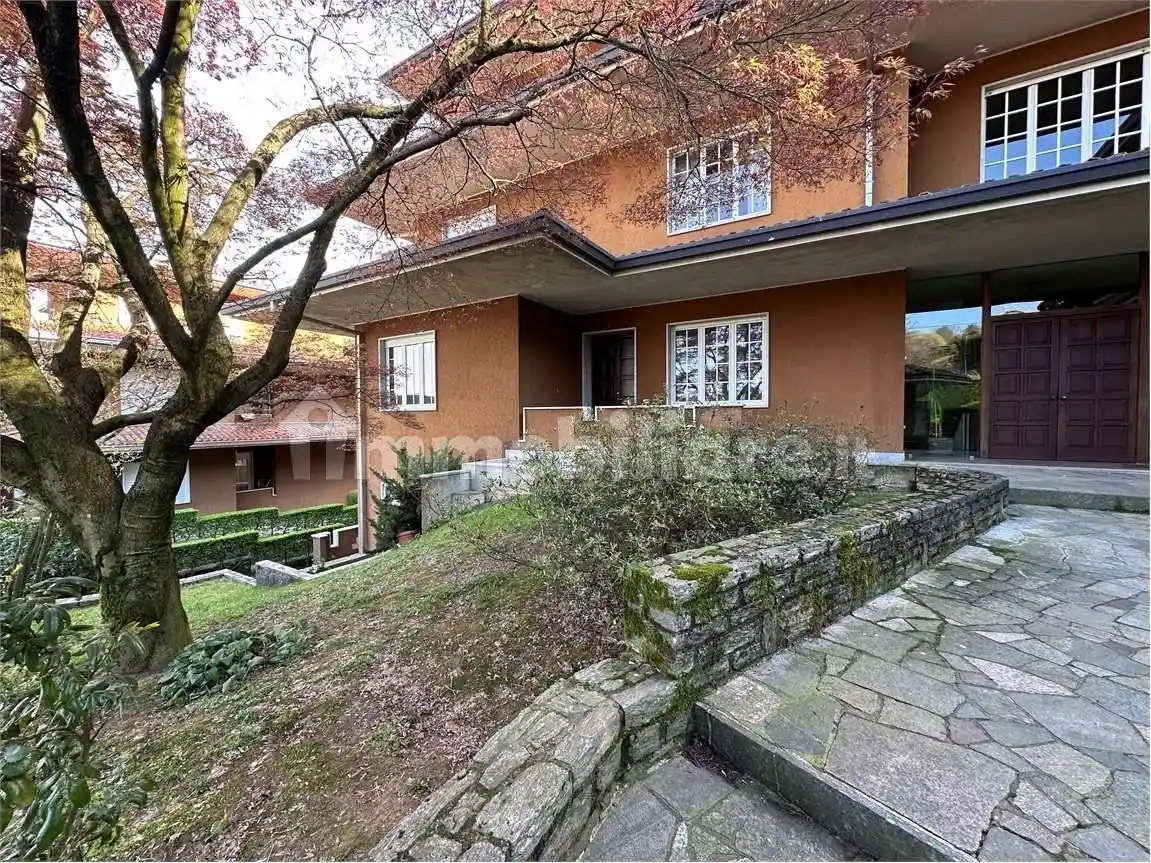 Appartamento in vendita a Oleggio