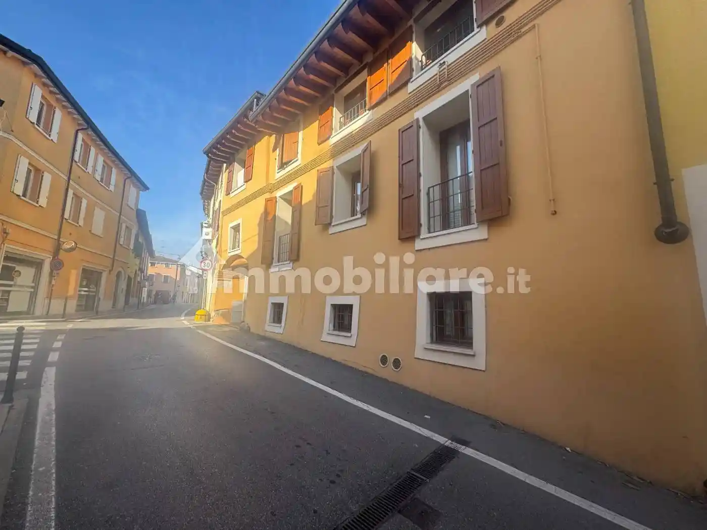 Appartamento in affitto a Desenzano del Garda