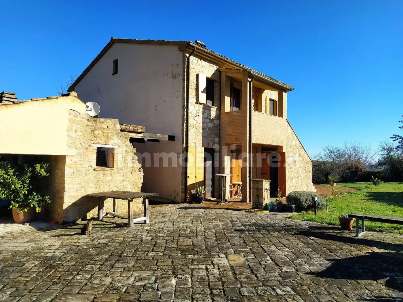 Rustico - Casale in vendita a Cingoli