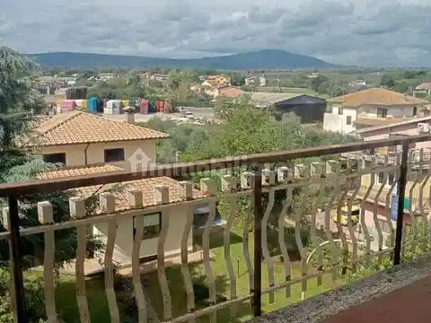 Appartamento in vendita a Corchiano