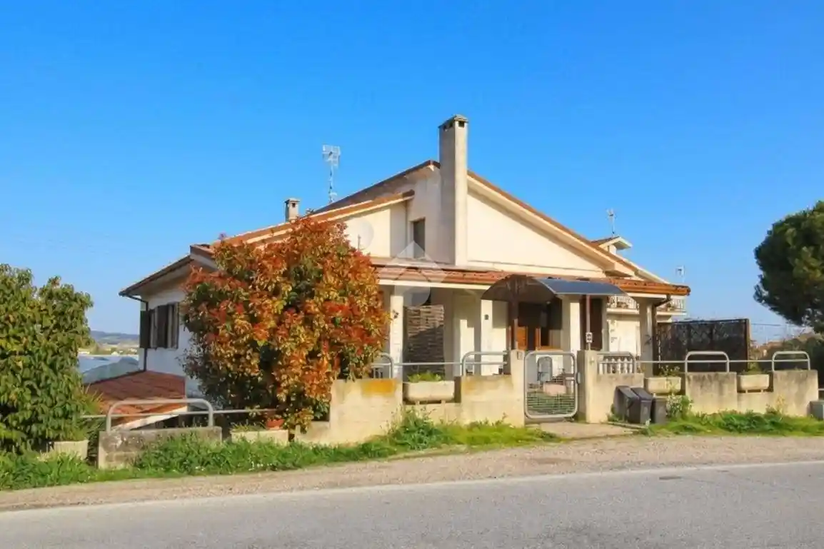 Villa in vendita a Sant'Elpidio a Mare