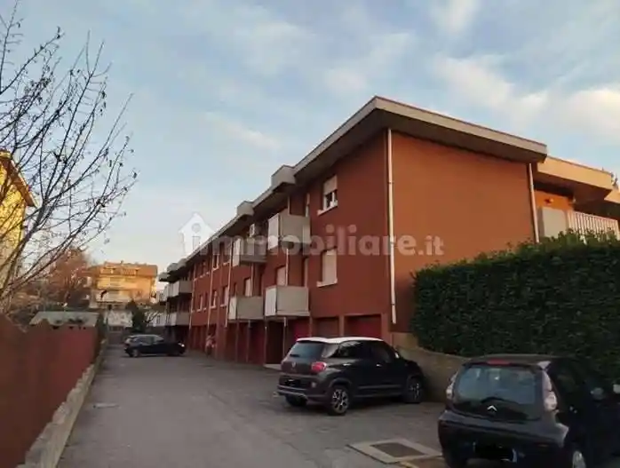 Appartamento in vendita a Almè