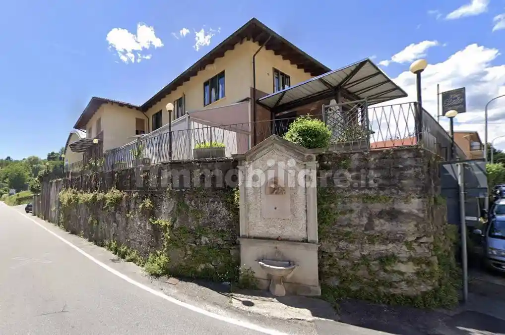 Appartamento in vendita a Arona
