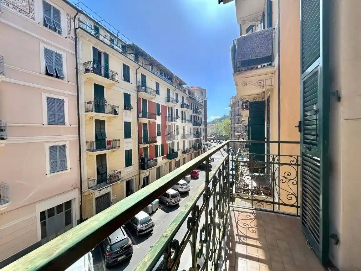 Appartamento in vendita a Savona