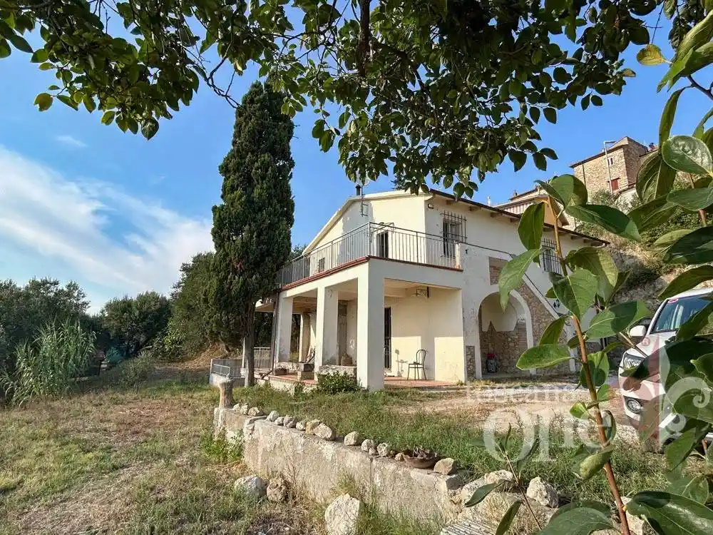Villa in vendita a Rosignano Marittimo