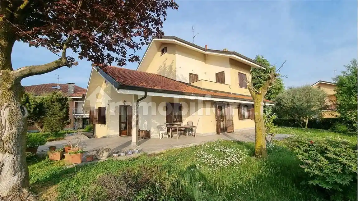 Villa in vendita a Chieri