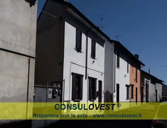 Casa indipendente in vendita a Pieve Albignola