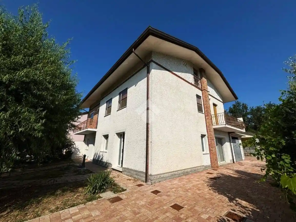 Appartamento in vendita a Longiano