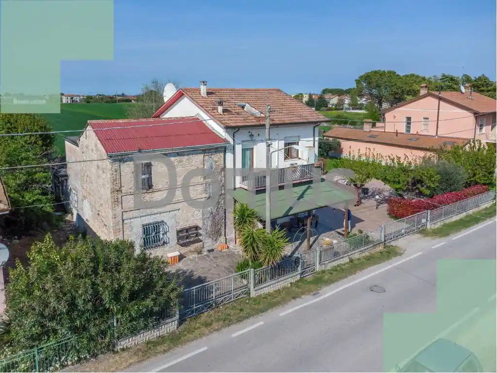 Casa indipendente in vendita a Cesena