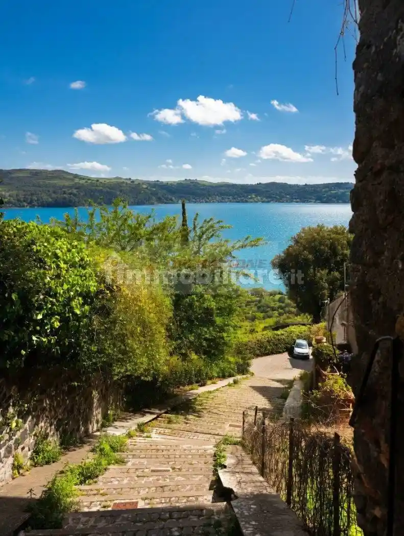 Appartamento in vendita a Bracciano