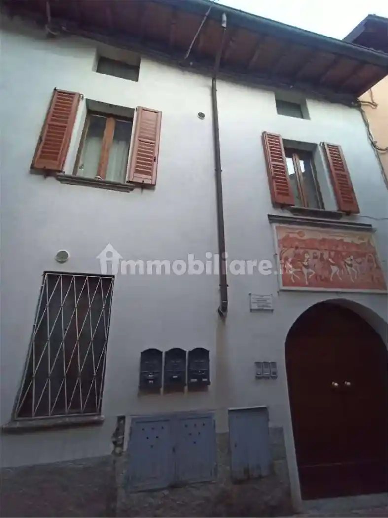 Casa indipendente in vendita a Civate