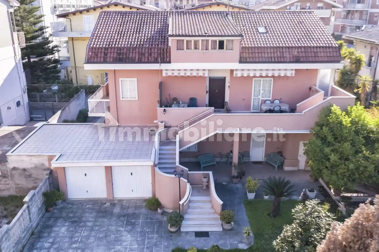 Casa indipendente in vendita a Pescara