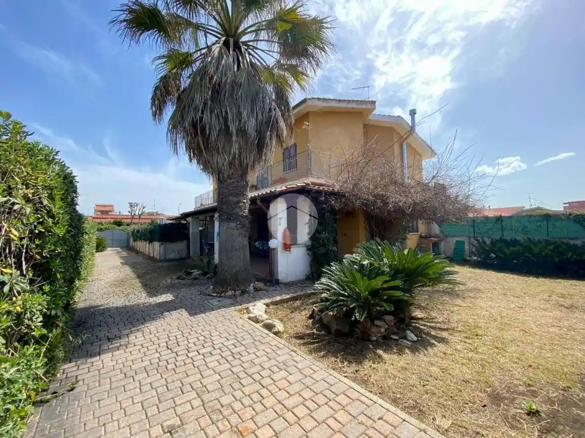 Villa in vendita a Ardea