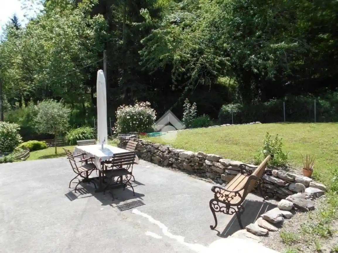Casa indipendente in vendita a Pornassio