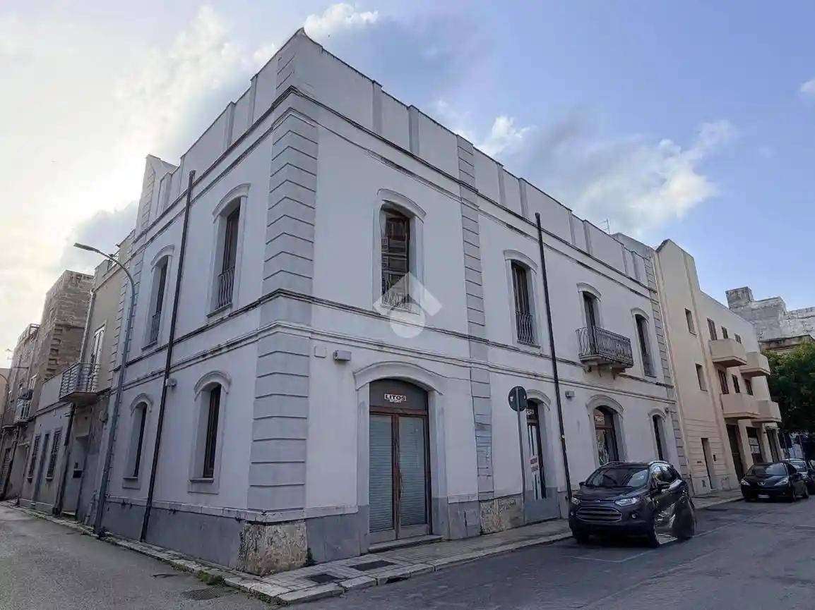 Palazzo - Edificio in vendita a Trapani