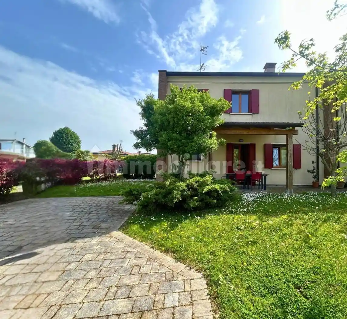 Villetta a schiera in vendita a San Martino di Venezze
