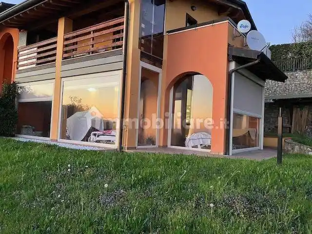 Appartamento in vendita a Brione
