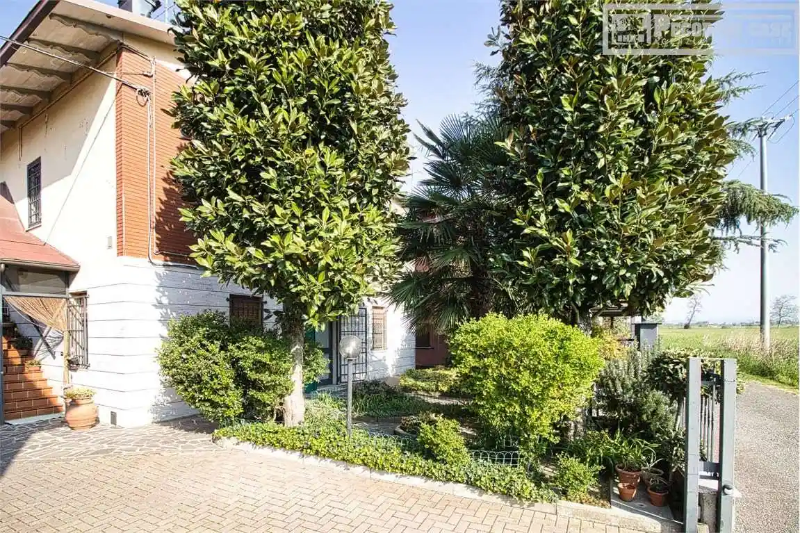 Villa in vendita a Modena