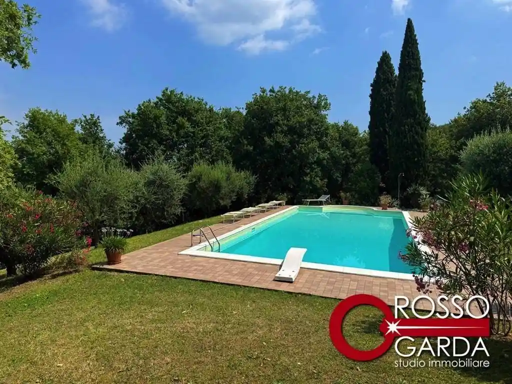 Villa in vendita a Desenzano del Garda