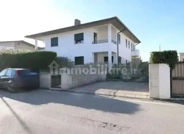 Casa indipendente in vendita a Cassola