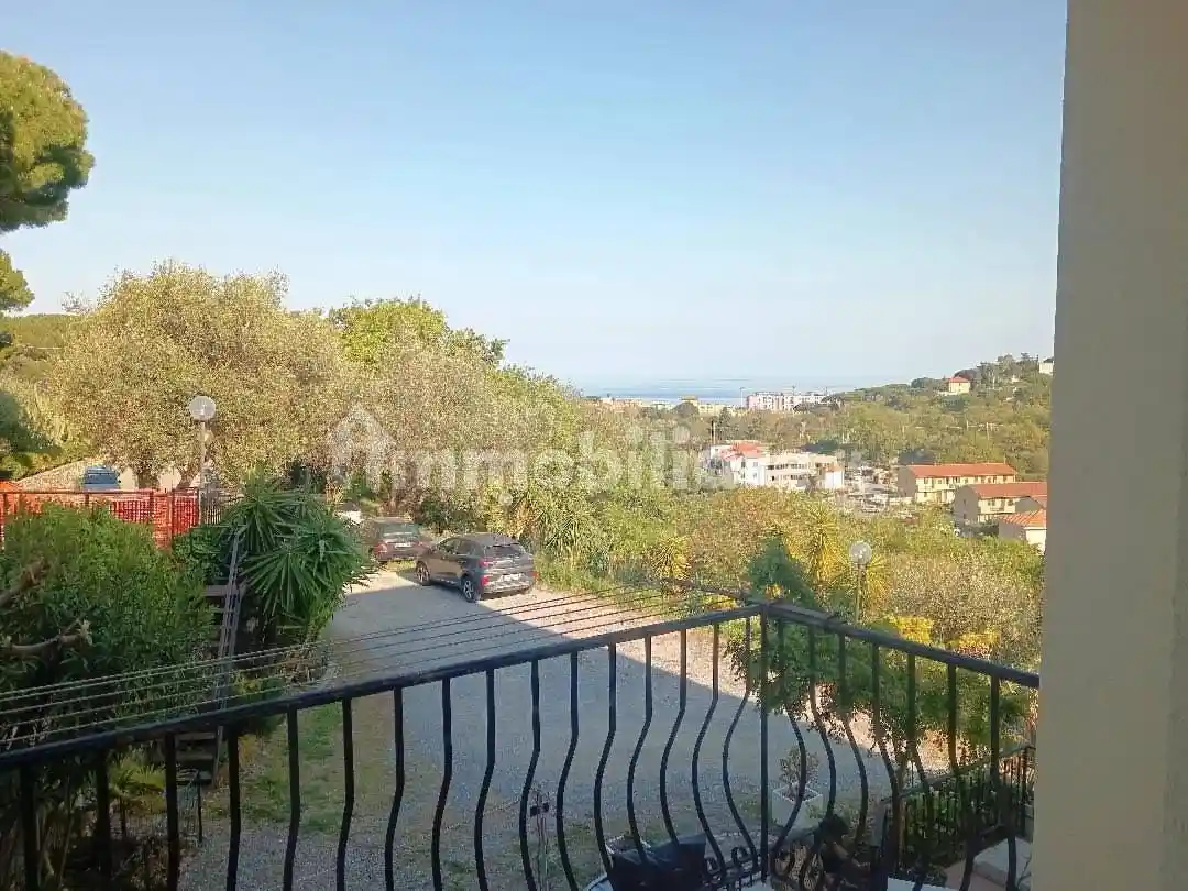 Appartamento in vendita a Spotorno