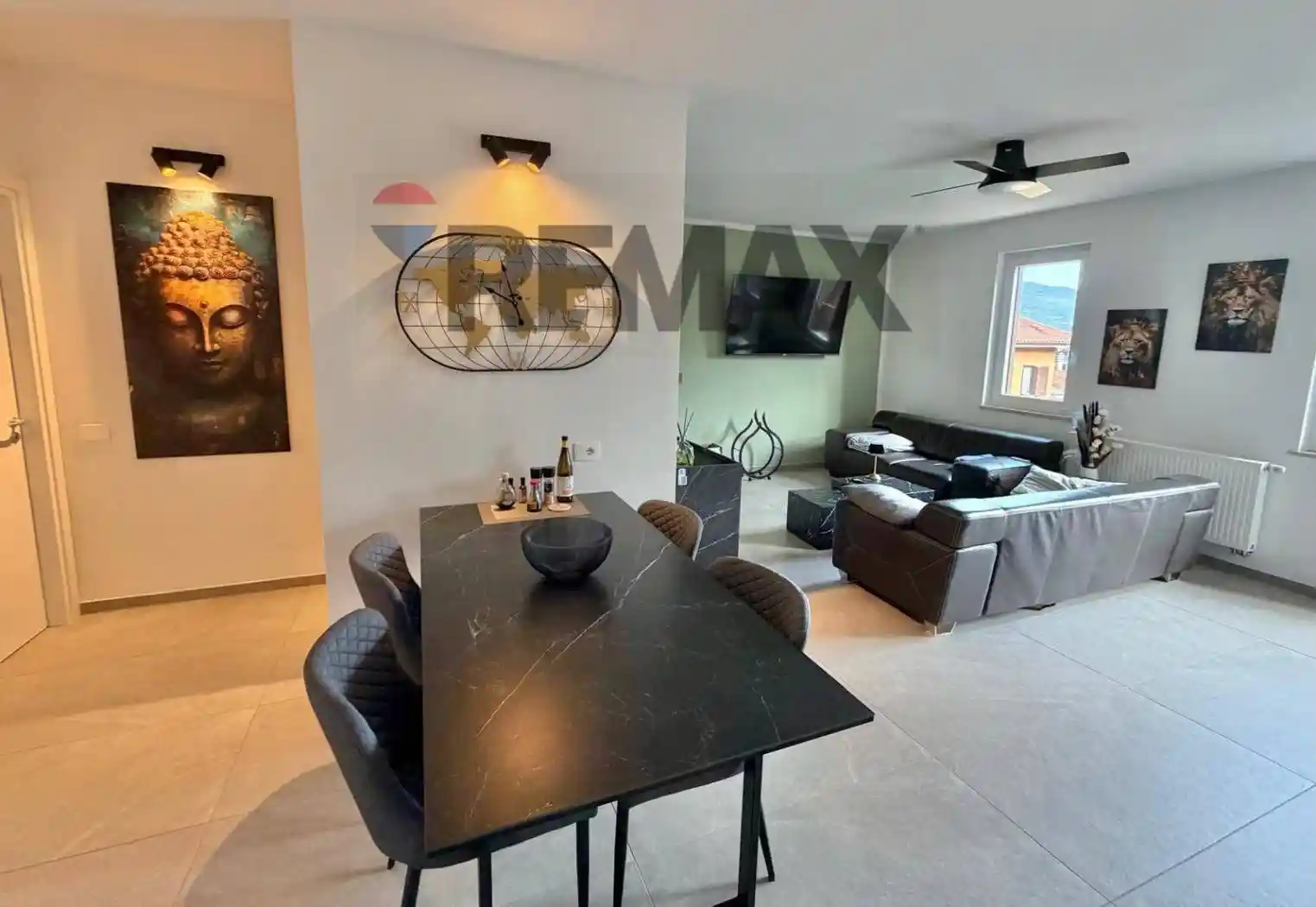 Appartamento in vendita a Porto Valtravaglia