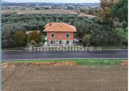 Casa indipendente in vendita a Castiglione del Lago