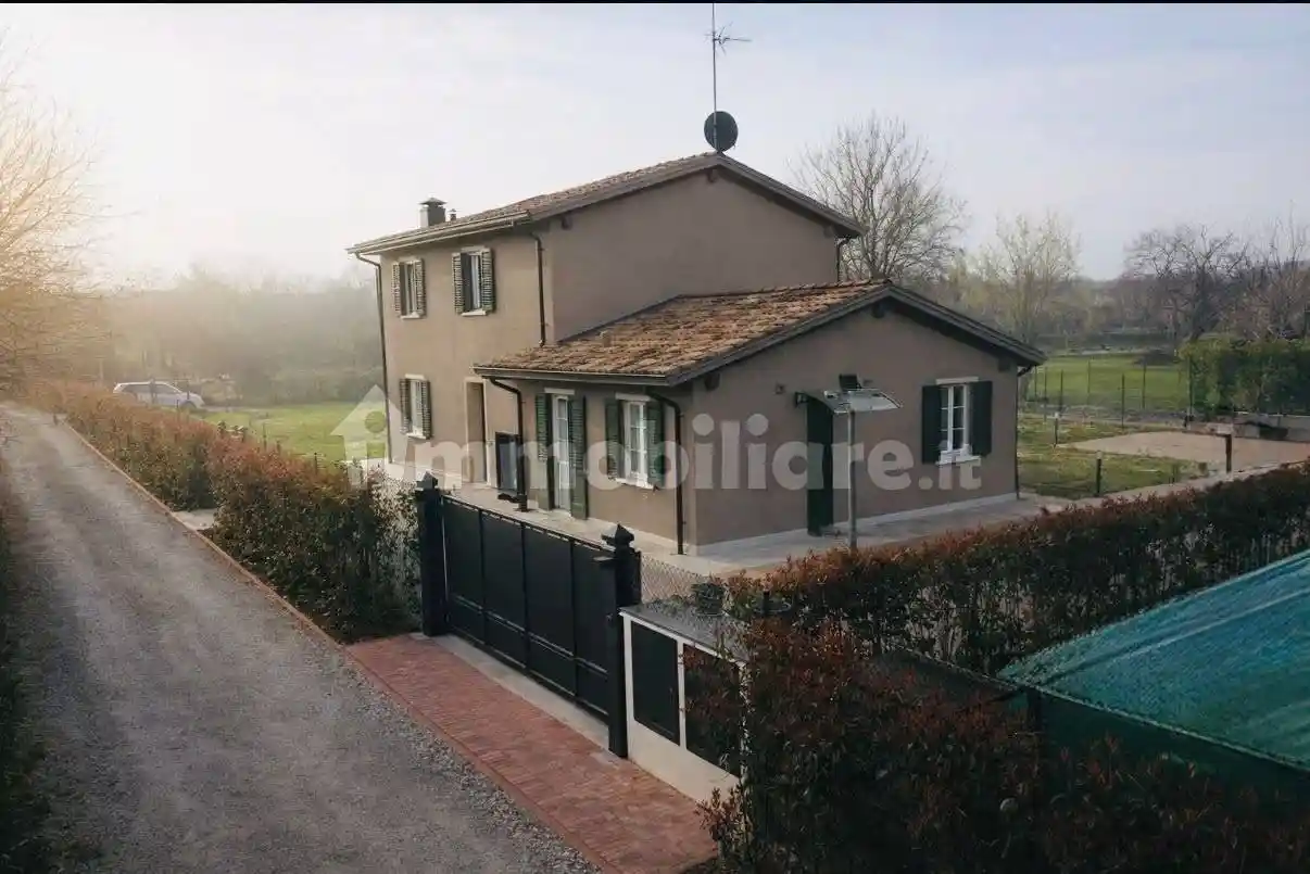 Villa in vendita a Maranello