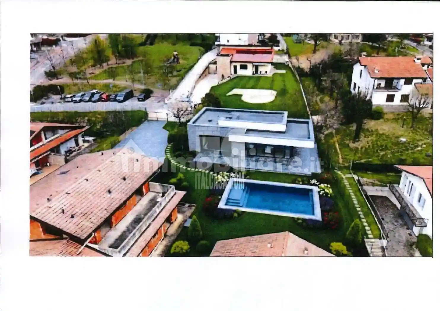 Villa in vendita a Nembro