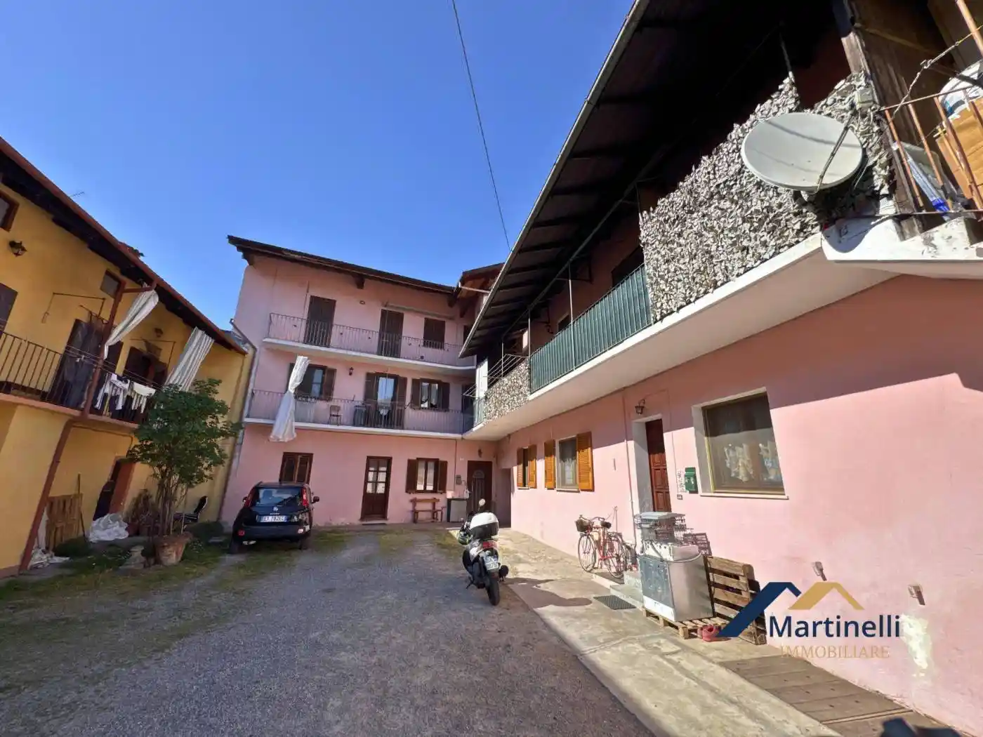 Casa indipendente in vendita a Serravalle Sesia