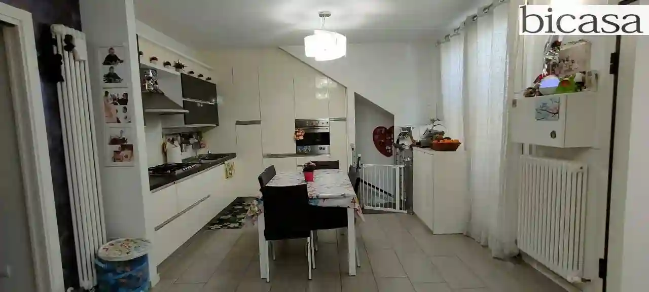 Villetta a schiera - foto 2