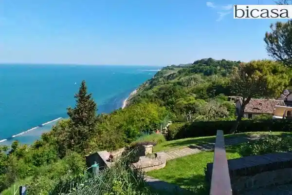Villa in vendita a Pesaro
