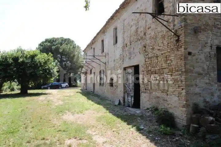 Rustico - Casale in vendita a Pesaro