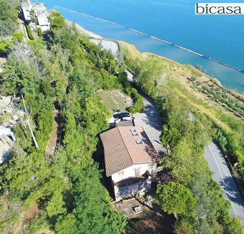 Villa in vendita a Pesaro
