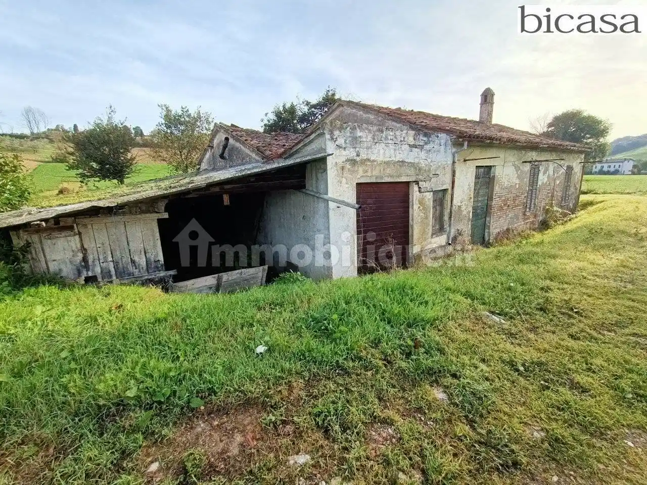 Rustico - Casale in vendita a Pesaro