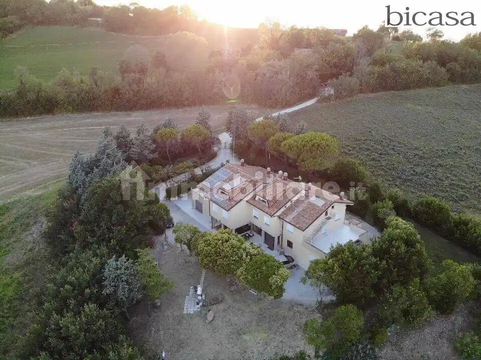 Villa in vendita a Tavullia